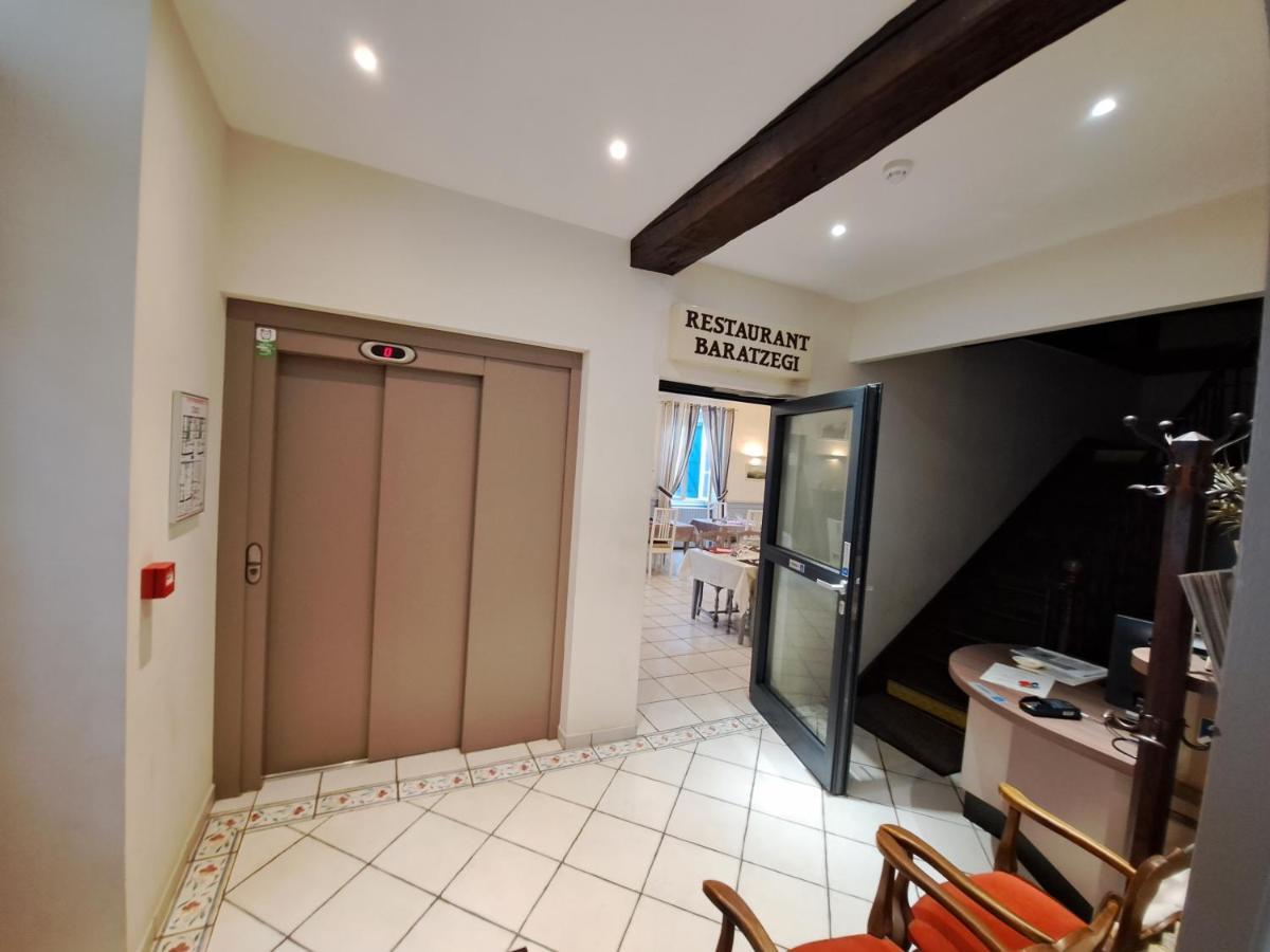 Hotel De La Poste Tardets-Sorholus 外观 照片