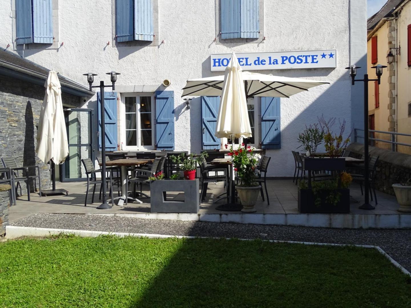 Hotel De La Poste Tardets-Sorholus 外观 照片