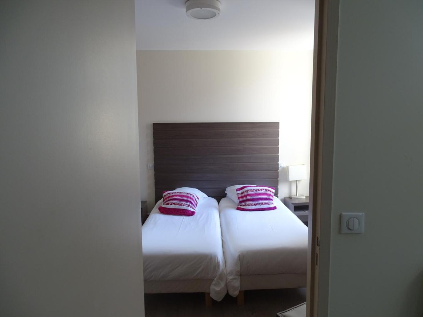 Hotel De La Poste Tardets-Sorholus 外观 照片